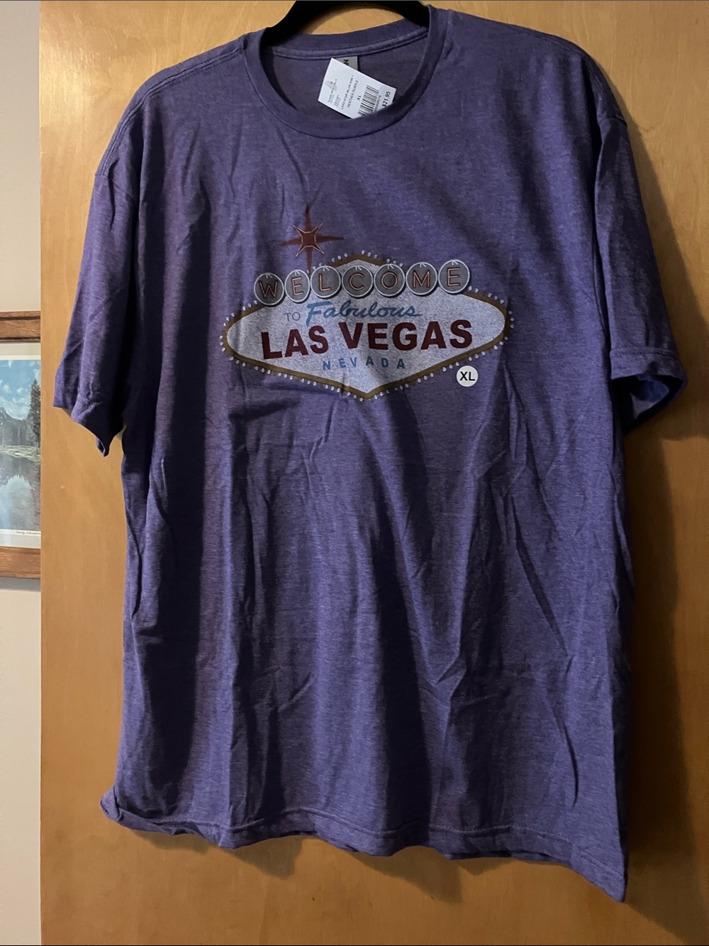 BNWT UNISEX Las Vegas Graphic Tee in Purple-XL